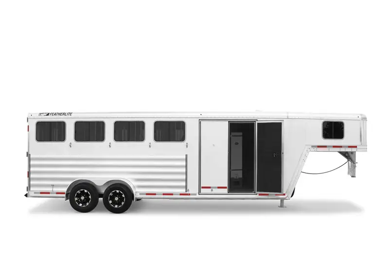 Featherlite Model 9600 Premier Tack, official photo 3