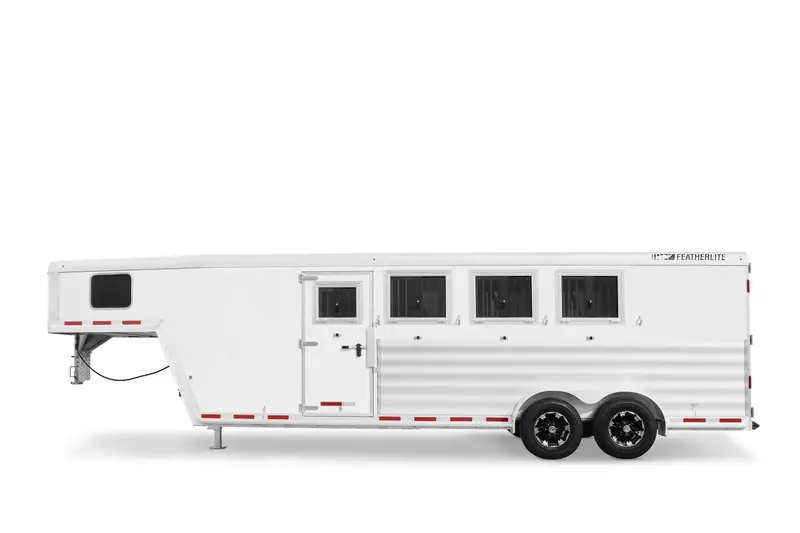 Featherlite Model 9600 Premier Tack, official photo 5