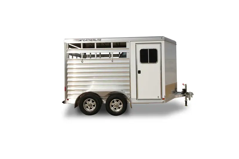 Featherlite Model 9651, official photo 3